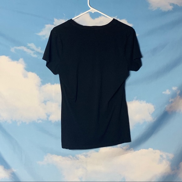 Banana Republic- Black V-neck Tee size Medium - Picture 5 of 9